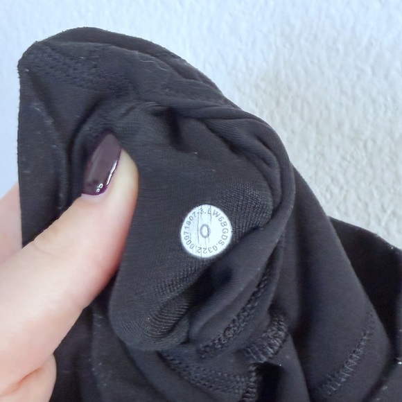 Lululemon Aligns - Picture 4 of 4